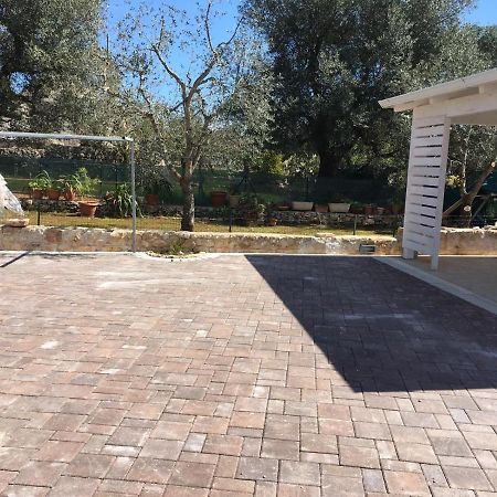 אוסטוני Villa Paradiso מראה חיצוני תמונה